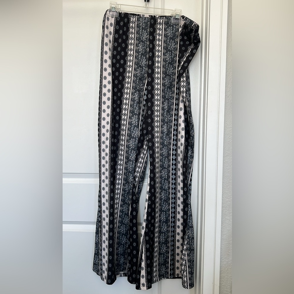 Stylish Black and White Patterned Women's Pants